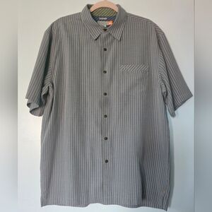 Quicksilver Men's Gray Striped Aloha Shirt EUC Sz L, Pit to Pit 25", Lenght 31"